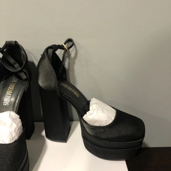 Saint Laurent Black Satin Heels with Ankle Strap - Picture 6 of 8